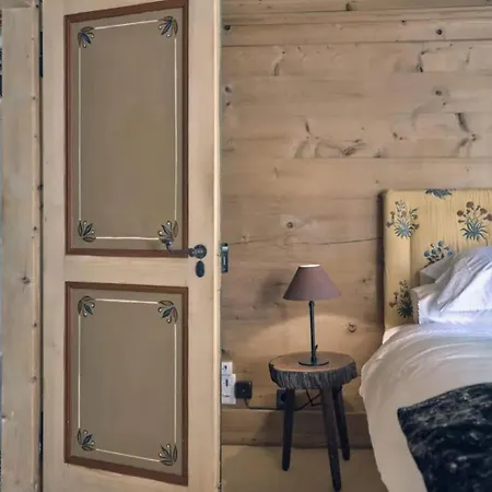 Сasa de vacaciones Swiss Near Gstaad: Luxury Views *