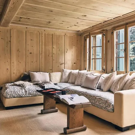 Swiss Near Gstaad: Luxury Views Сasa de vacaciones *