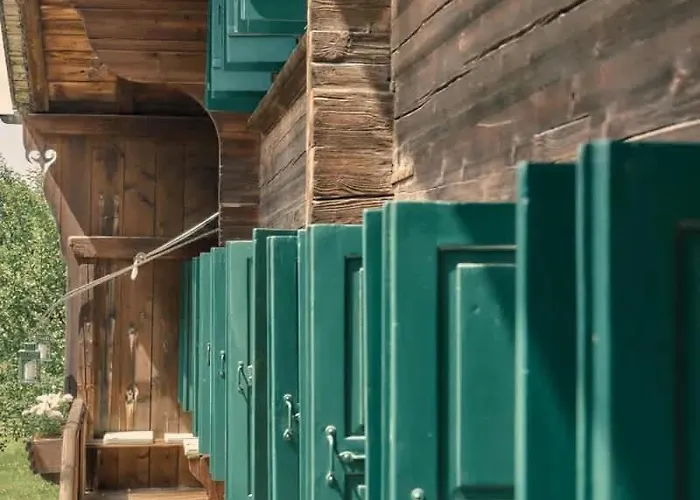 Feriehus Swiss Near Gstaad: Luxury Views *