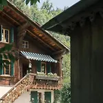 Дом отдыха Swiss Near Gstaad: Luxury Views