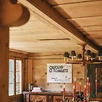 Дом отдыха Swiss Near Gstaad: Luxury Views
