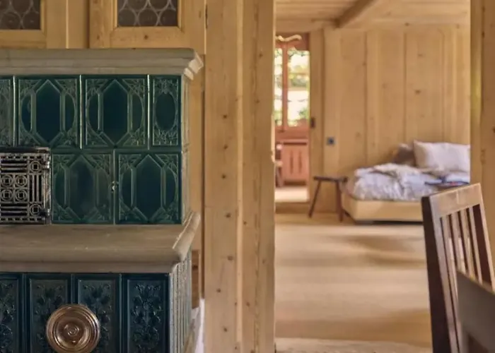 Swiss Near Gstaad: Luxury Views Γκστάαντ